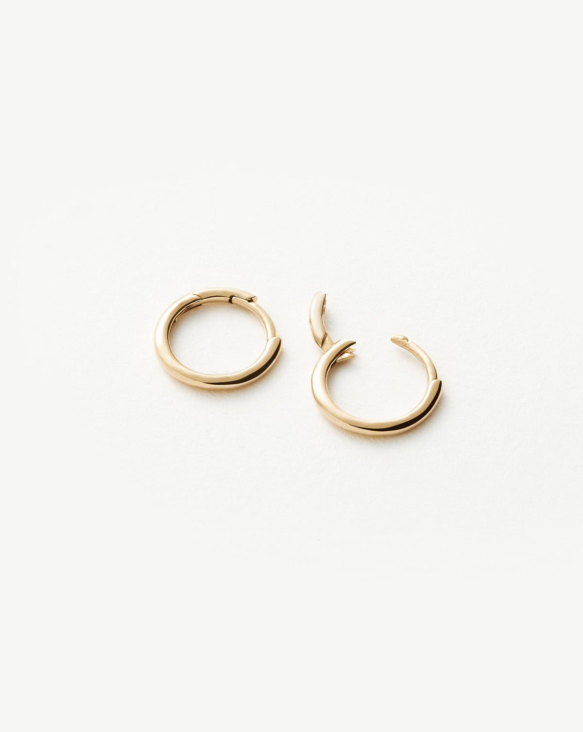 Solid Gold Classic Mini Hoop Earrings
