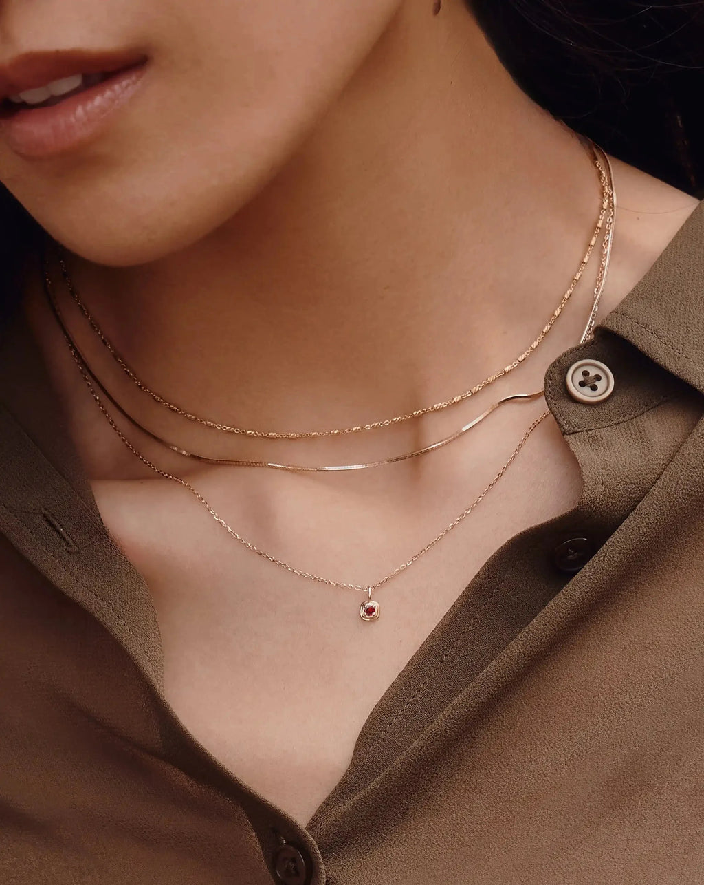 Solid Gold January Birthstone Pendant Necklace | 14ct Solid Gold/Garnet