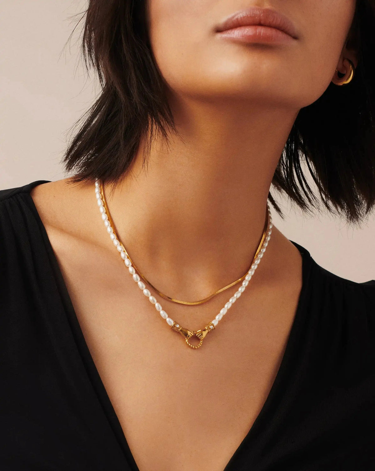 Harris Reed In Good Hands Pearl Pendant Necklace | 18ct Gold Plated/Pearl & Black Onyx