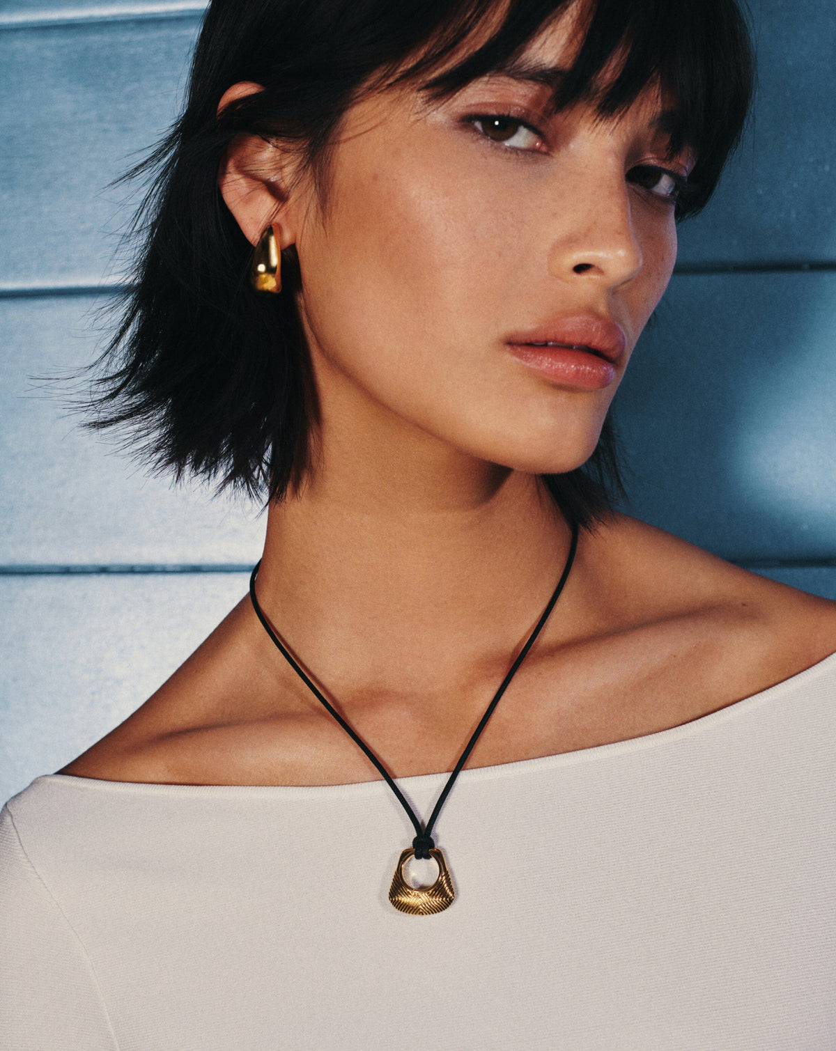 Hera Ridge Pendant Cord Necklace