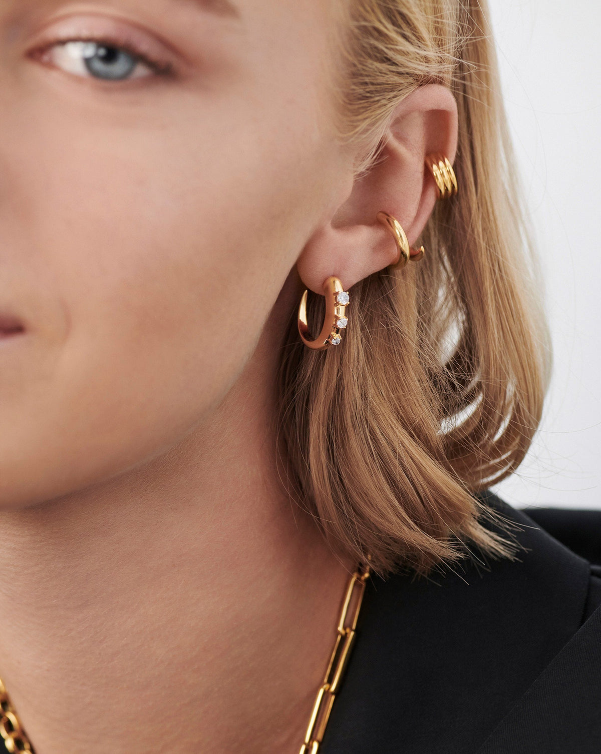 Small Claw Hoop Earrings