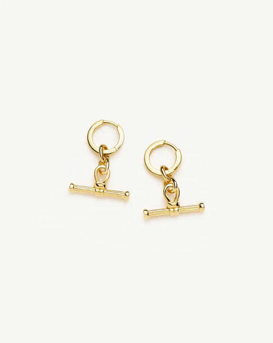 Ridge T-Bar Charm Hoop Earrings | 18ct Gold Plated