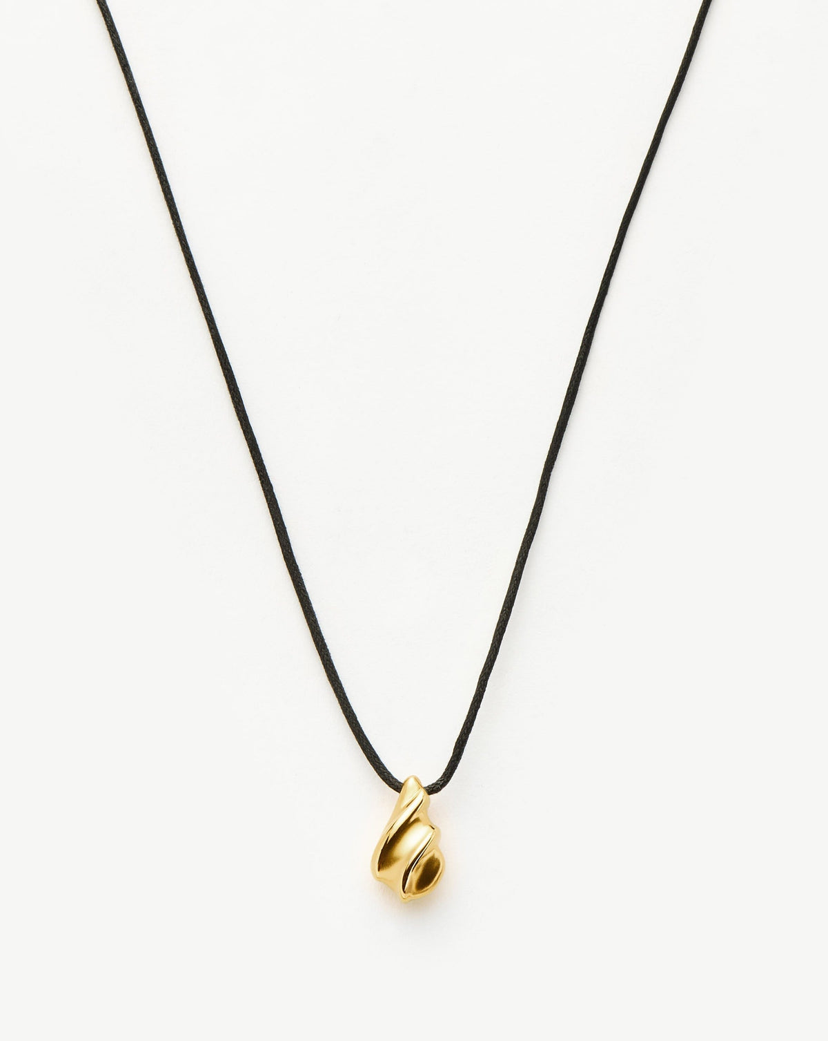 Savi Ridge Droplet Pendant Cord Necklace | 18ct Gold Plated
