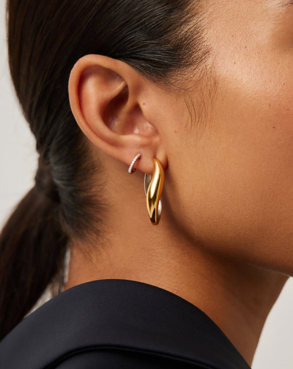 Savi Signature Medium Hoop Earrings | Mix Metal