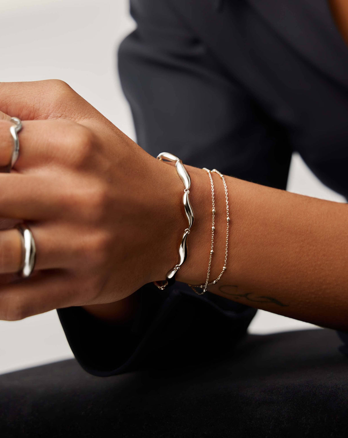 Savi Signature Link Chain Bracelet | Silver Plated
